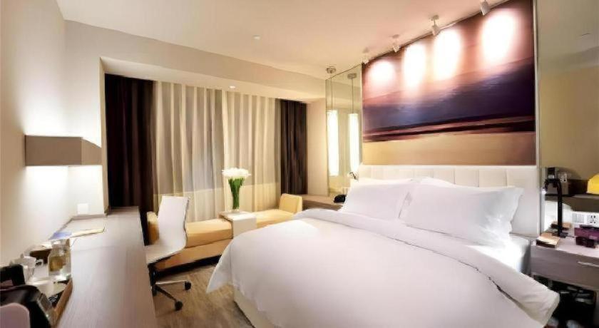 Hotel Jinjiang Metropolo Xujiahui Nanhuating 4*